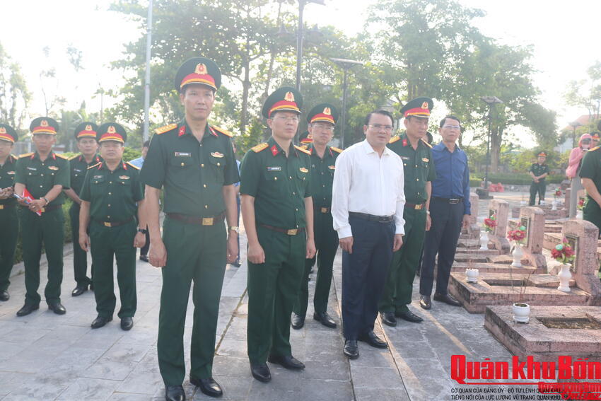 Nghệ An: Lấy mẫu sinh phẩm hài cốt liệt sĩ chưa xác định được danh tính để giám định ADN