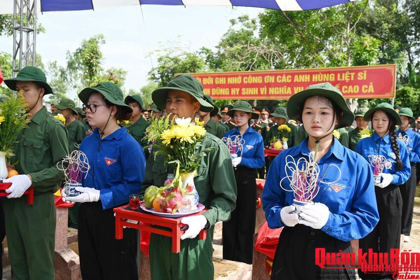 Nghệ An: Thiêng liêng đón các anh về