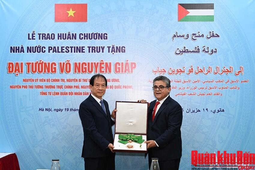 Nhà nước Palestine truy tặng Đại tướng Võ Nguyên Giáp Huân chương cao quý