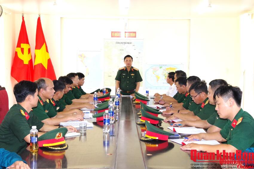 Tư lệnh Quân khu 4 kiểm tra tại Thành phố Huế