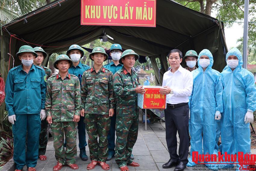 Kiểm tra, động viên lực lượng thực hiện nhiệm vụ lấy mẫu, số hóa thông tin và bàn giao mẫu hài cốt liệt sĩ