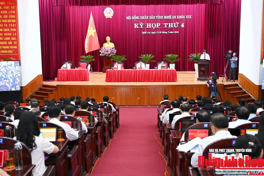 Hội đồng Nhân dân tỉnh Nghệ An hoàn thành chương trình thảo luận, thống nhất nhiều giải pháp phát triển 6 tháng cuối năm