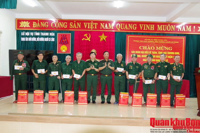 Bộ Tư lệnh Quân khu 4 tri ân người có công tỉnh Thanh Hóa