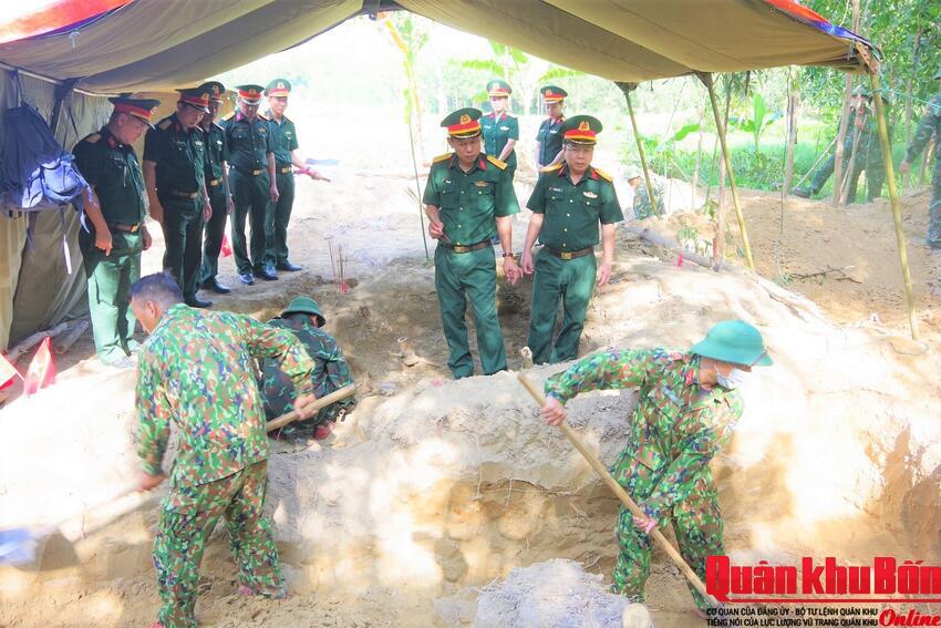 Bộ Chỉ huy Quân sự tỉnh Quảng Trị kiểm tra công tác tìm kiếm, quy tập hài cốt liệt sĩ tại khu vực Câu Nhi