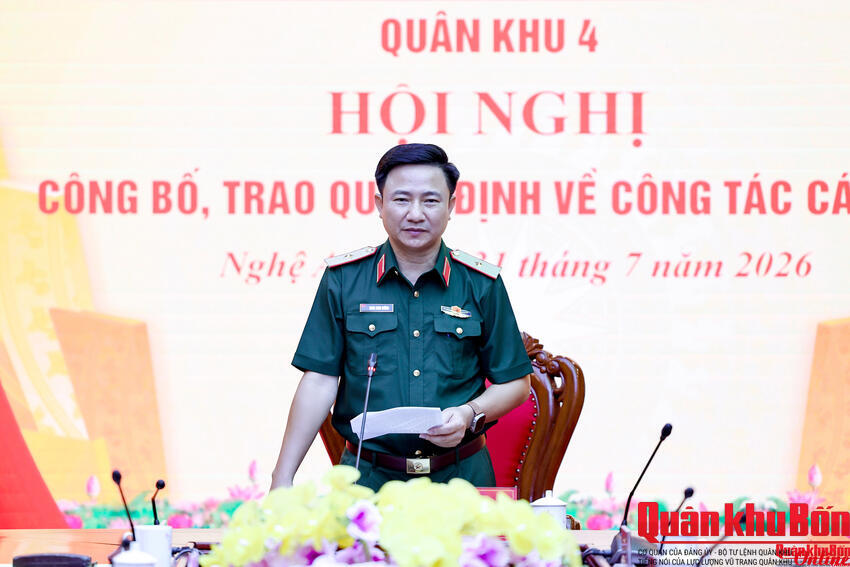 Quân khu 4: Công bố và trao quyết định về công tác cán bộ năm 2026