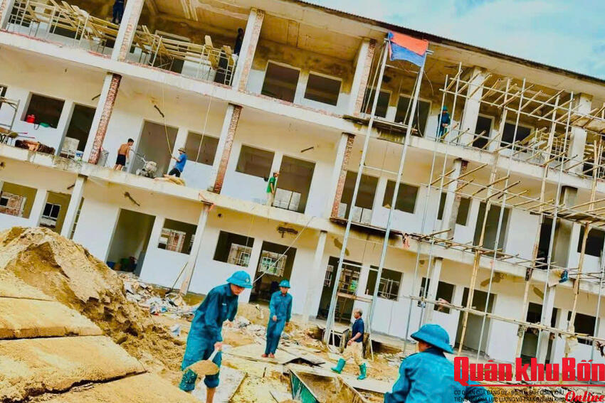 Những người lính góp sức dựng trường, vun đắp niềm tin