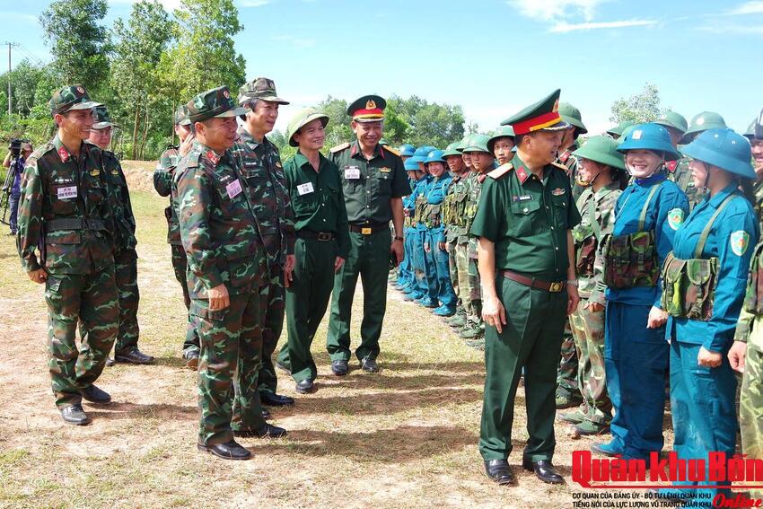 Quảng Trị: Hoàn thành tốt diễn tập chiến đấu phòng thủ phường Quảng Trị và xã Diên Sanh năm 2026