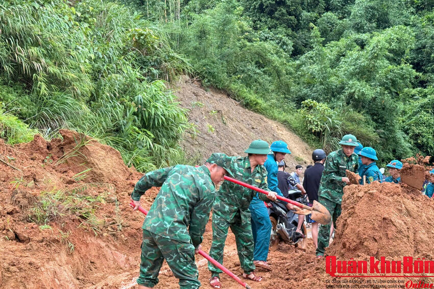Bộ đội Biên phòng Thanh Hóa chủ động ứng phó, bảo đảm an toàn cho Nhân dân trong mưa lũ