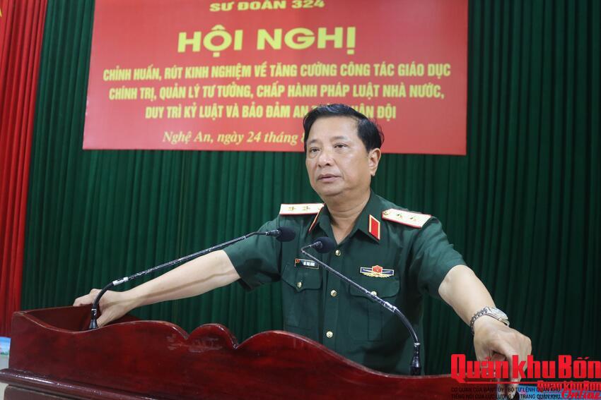 Trung tướng Hà Thọ Bình, Tư lệnh Quân khu 4 dự, chỉ đạo Hội nghị đánh giá công tác giáo dục chính trị, quản lý tư tưởng và bảo đảm an toàn tại Sư đoàn 324