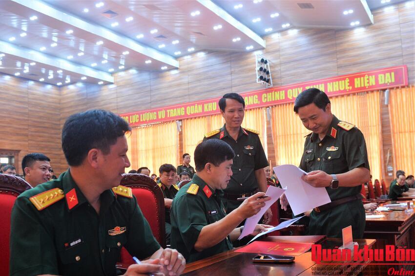 Trung tướng Đoàn Xuân Bường chỉ đạo kiểm tra nhận thức chính trị năm 2026