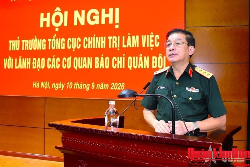 Thượng tướng Trương Thiên Tô làm việc với lãnh đạo các cơ quan báo chí Quân đội