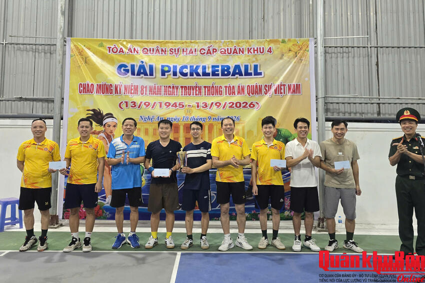 Toá án Quân sự Quân khu 4: Sôi nổi giải Pickleball chào mừng 81 năm ngày truyền thống toàn án quân sự