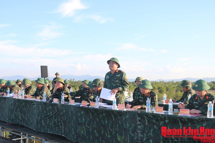 Quân khu 4 thông qua phương án thực binh diễn tập tại Hà Tĩnh