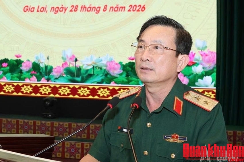 Điều động, bổ nhiệm, kéo dài thời hạn giữ chức vụ một số cán bộ thuộc Bộ Quốc phòng