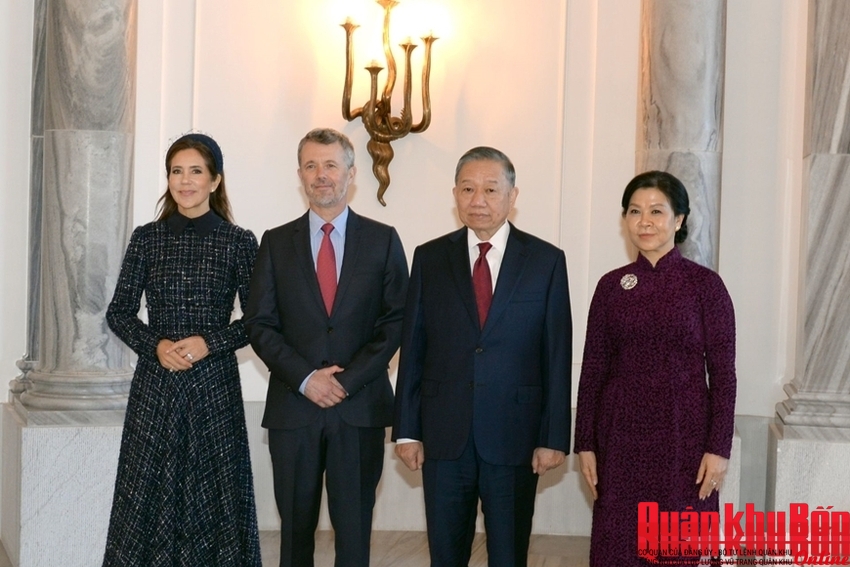Tổng Bí thư, Chủ tịch nước Tô Lâm và phu nhân hội kiến Nhà vua Frederik X và Hoàng hậu Đan Mạch