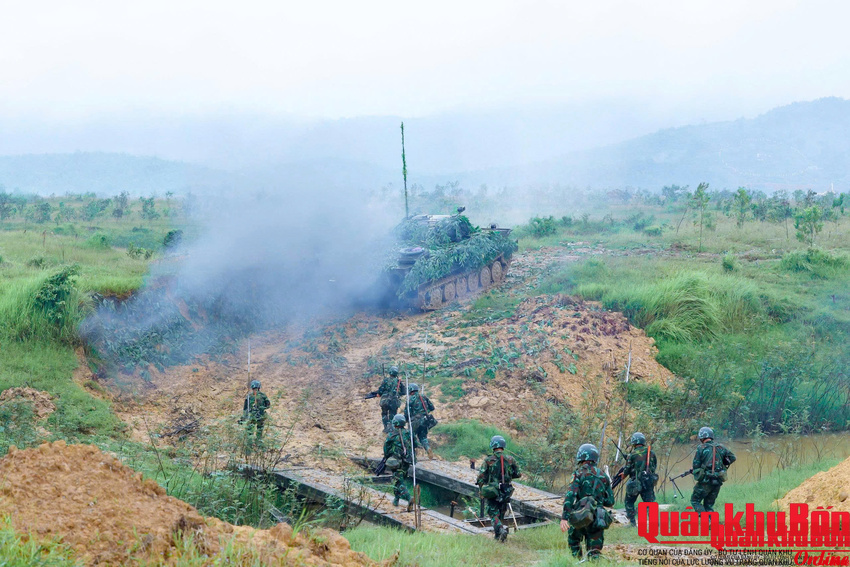 Sư đoàn 324, Quân khu 4: Hoàn thành nội dung thực binh bắn đạn thật