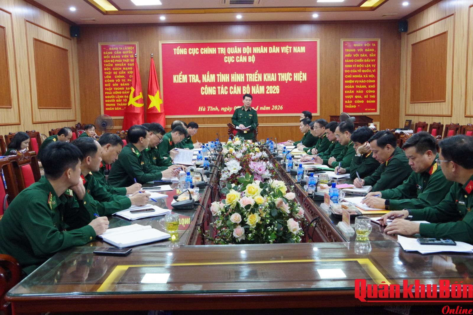 Cục Cán bộ, Tổng cục Chính trị Quân đội nhân dân Việt Nam làm việc tại Bộ Chỉ huy Quân sự Hà Tĩnh