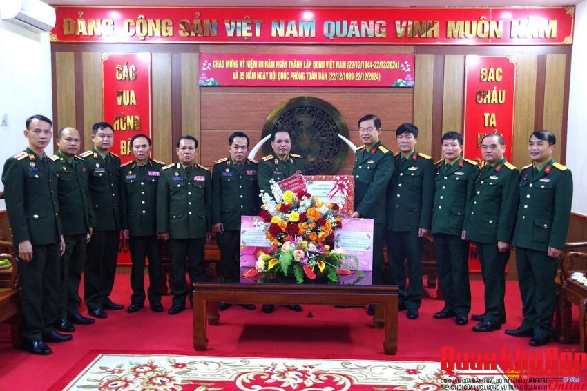 Bộ Chỉ huy Quân sự tỉnh Sa Vẳn Na Khẹt thăm, chúc mừng Bộ Chỉ huy Quân sự tỉnh Quảng Trị và Sư đoàn 968