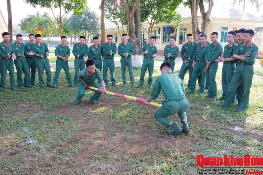 Sư đoàn 968: Tổ chức nhiều hoạt động vui chơi Tết Dương lịch cho bộ đội