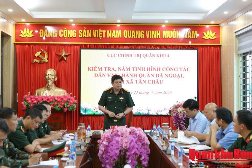 Cục Chính trị Quân khu 4: Kiểm tra các đơn vị làm công tác dân vận tại xã Tân Châu và xã Quỳnh Phú (tỉnh Nghệ An)