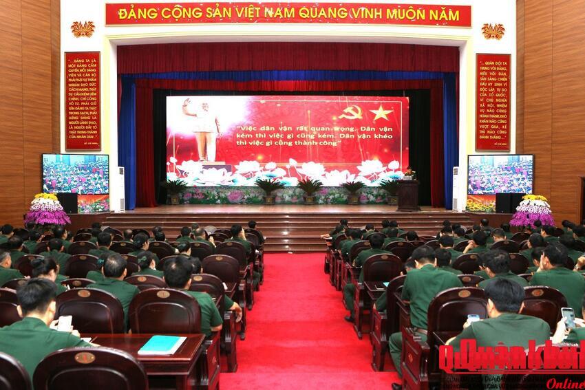Cơ quan Quân khu 4: Huấn luyện tại chức cho cán bộ, nhân viên