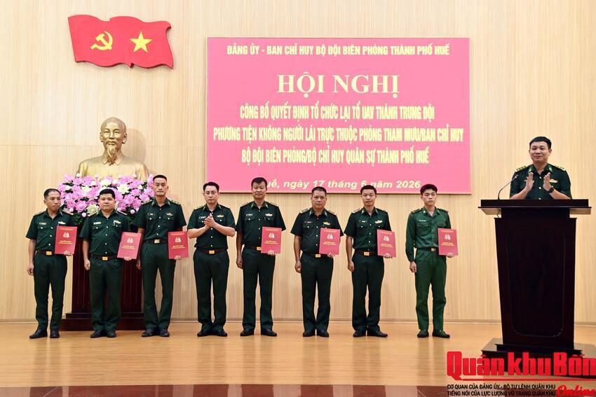 Bộ đội Biên phòng thành phố Huế công bố quyết định thành lập Trung đội phương tiện không người lái