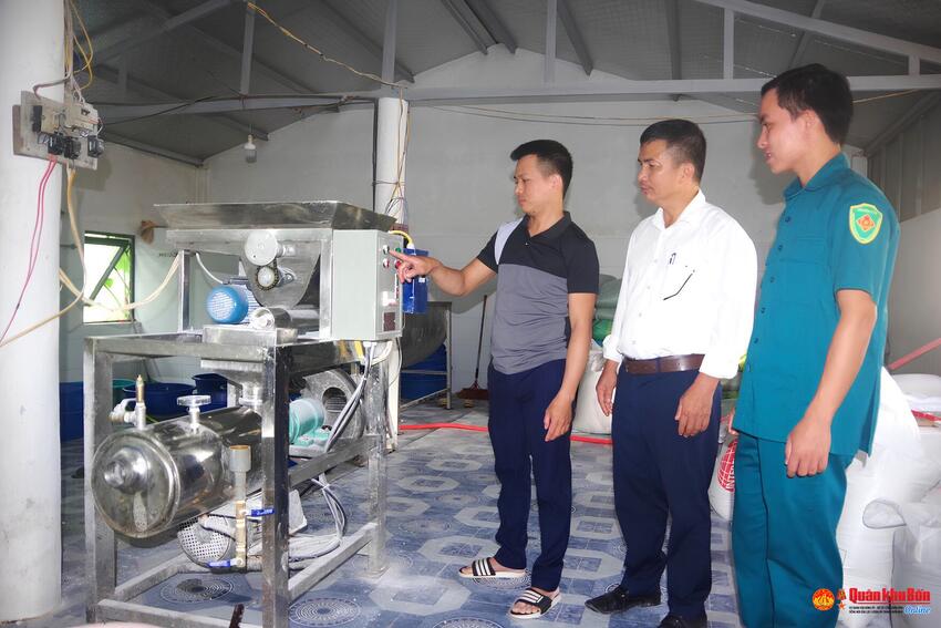 Từ người lính Cụ Hồ đến ông chủ thương hiệu Bột cháo canh Lựu Hướng