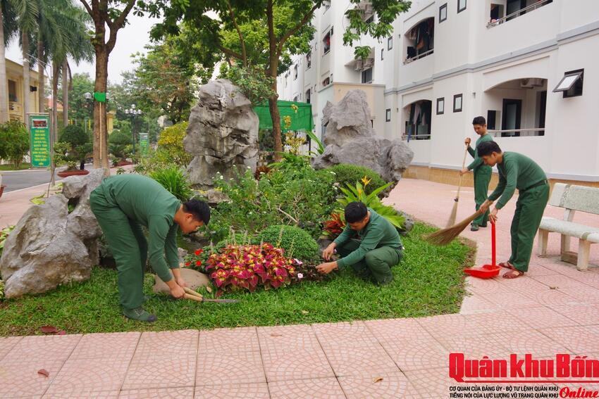 “Sáng - xanh - sạch - đẹp” ở Đại đội Vệ binh Học viện Chính trị