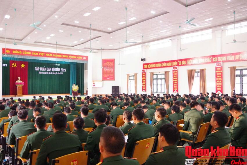 Sư đoàn 324 (Quân khu 4) khai mạc tập huấn cán bộ năm 2026