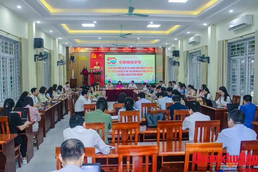 Hội thảo khoa học “50 năm Chiến thắng lịch sử cuộc kháng chiến chống Mỹ cứu nước và bài học từ thực tiễn tỉnh Nghệ An trong công cuộc xây dựng và bảo vệ Tổ quốc hiện nay”