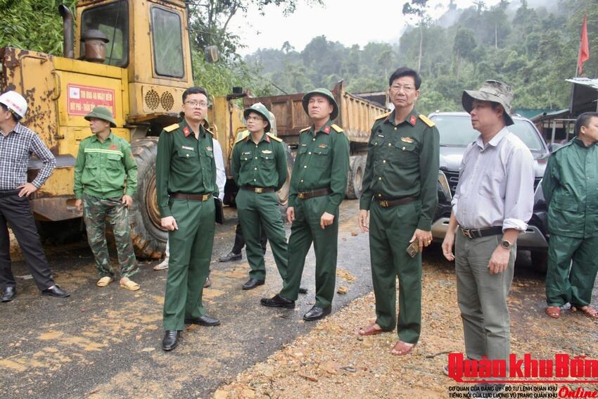 Quân khu 4 kiểm tra Dự án đường Nam Đông - A Lưới