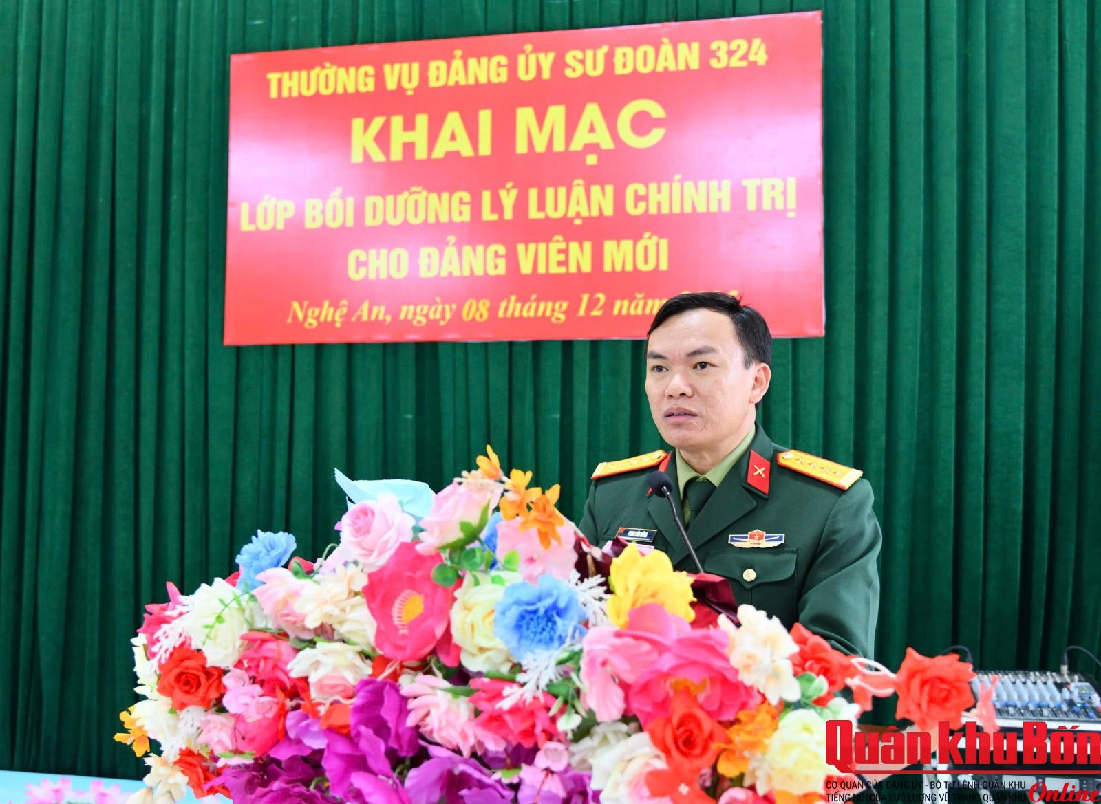 Sư đoàn 324: Khai mạc lớp bồi dưỡng lý luận chính trị cho đảng viên mới năm 2025