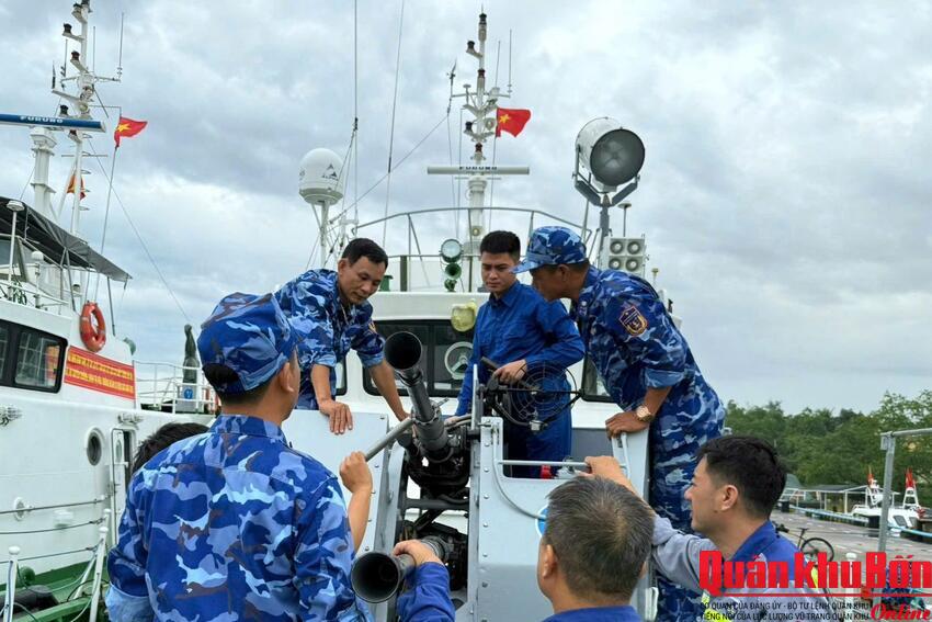 Sẵn sàng cho diễn tập chiến thuật vòng tổng hợp và bắn đạn thật trên biển năm 2025