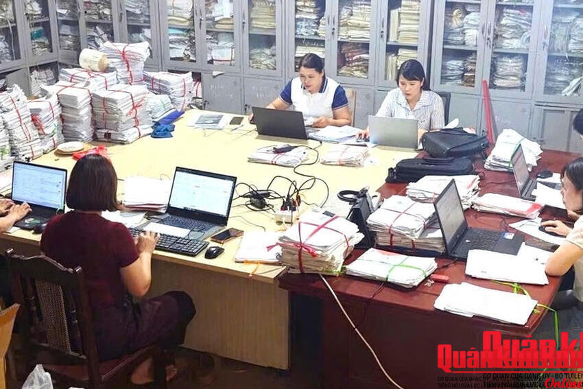 Thanh Hóa là tỉnh đầu tiên thí điểm tích hợp 'sổ đỏ' lên VNeID