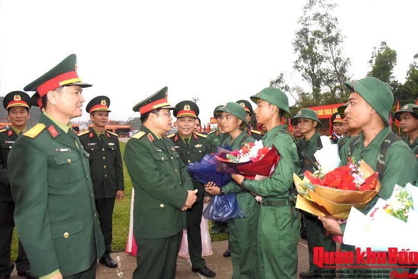 Quân khu 4 tăng cường giáo dục, quản lý tư tưởng bộ đội