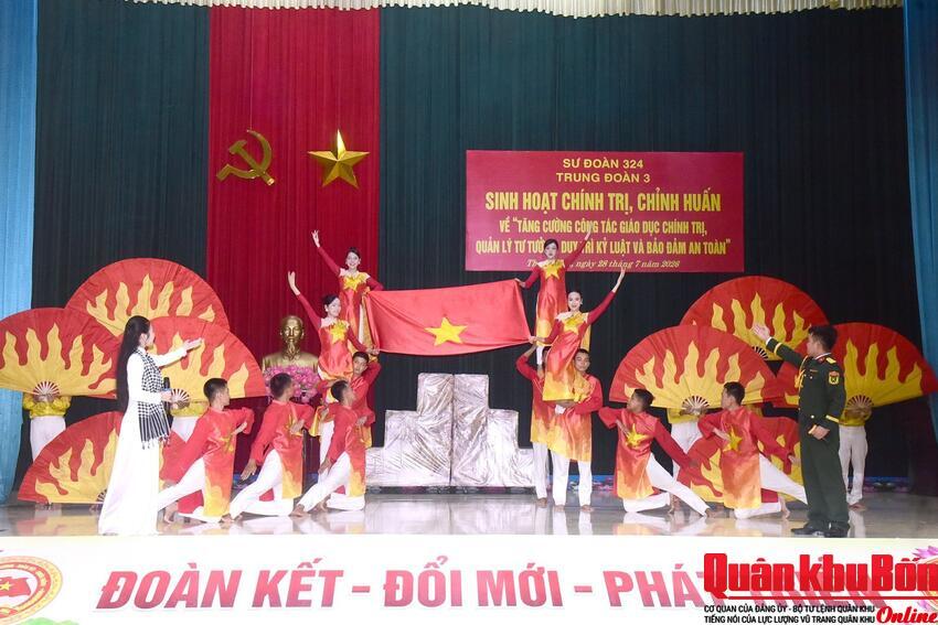 Quân khu 4: Hội nghị làm trước về giáo dục chính trị, quản lý tư tưởng