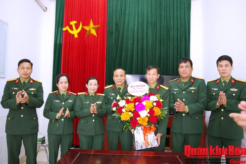 Lữ đoàn Thông tin 80 (Quân khu 4) gặp mặt kỷ niệm 71 năm Ngày Thầy thuốc Việt Nam