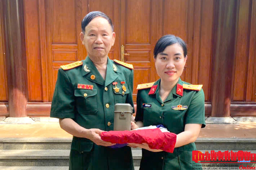 Bảo tàng Quân khu 4: Tiếp nhận nhiều kỷ vật ý nghĩa của cựu chiến binh