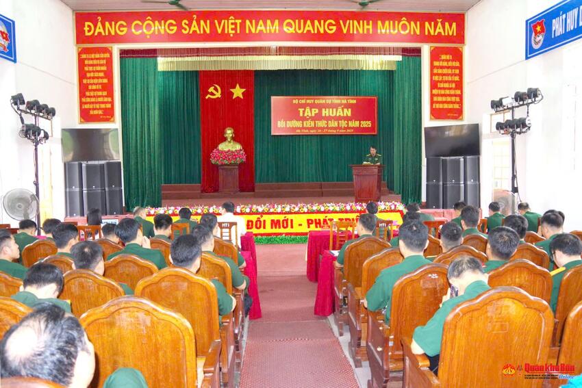 Bộ Chỉ huy Quân sự tỉnh Hà Tĩnh bồi dưỡng kiến thức dân tộc năm 2025