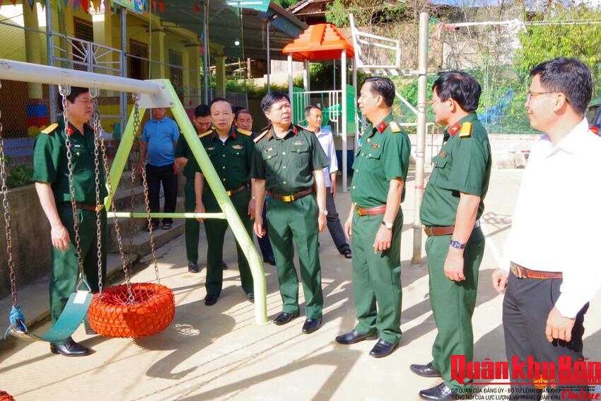 Nhiều mô hình giúp dân hiệu quả ở miền Tây xứ Nghệ
